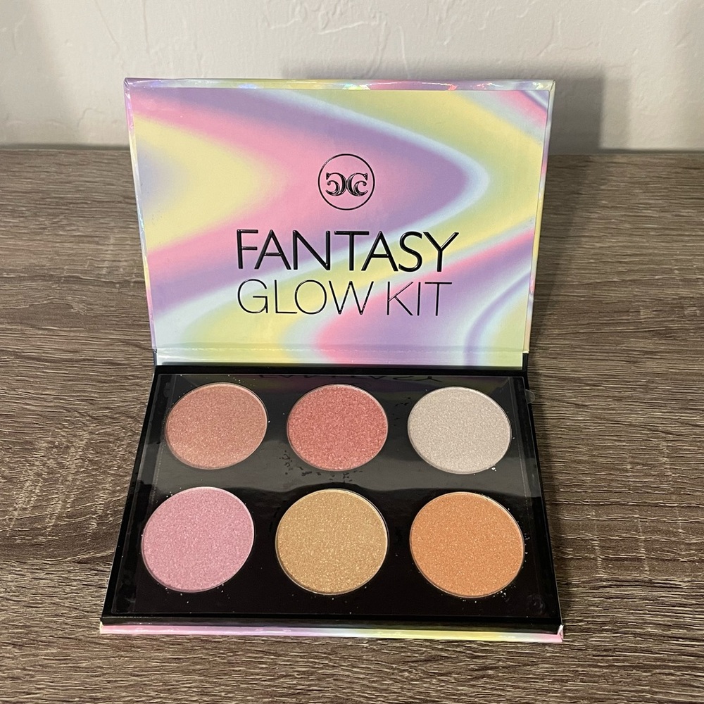 Highlighter Palette - Fantasy Glow Kit